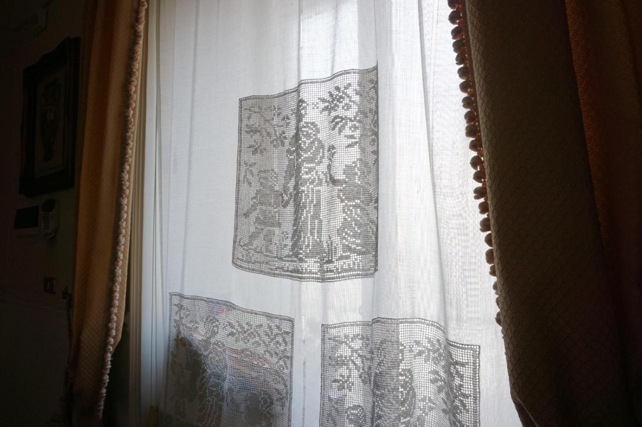 קטאניה Elegante Appartamento Centro Storico מראה חיצוני תמונה