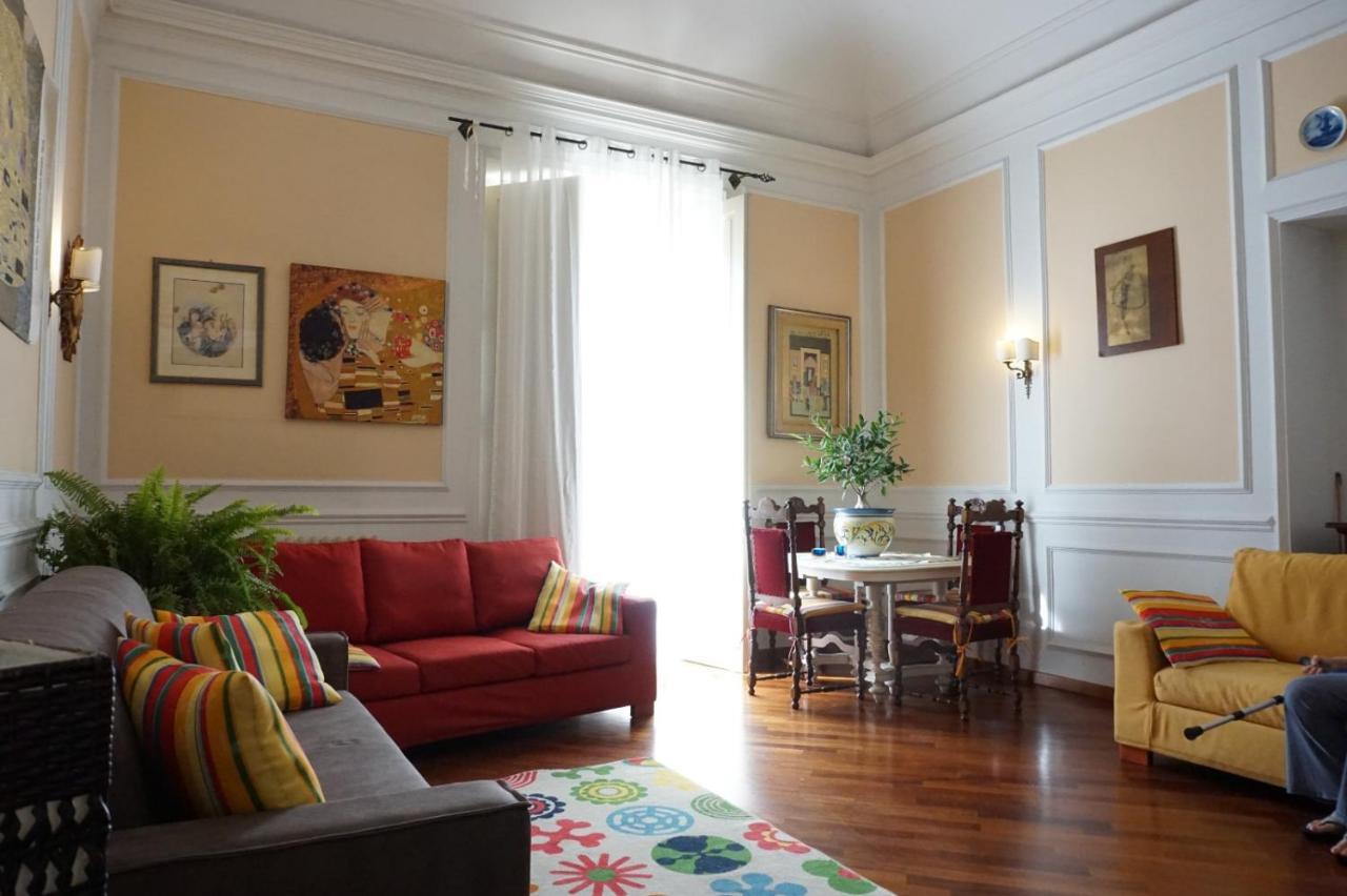 קטאניה Elegante Appartamento Centro Storico מראה חיצוני תמונה